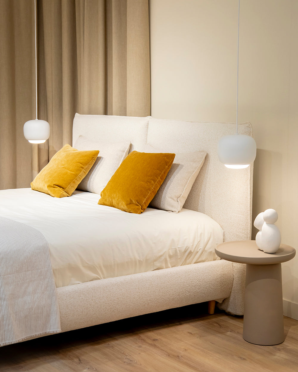 Delos bed with custom upholstery for 180 x 200 cm mattress