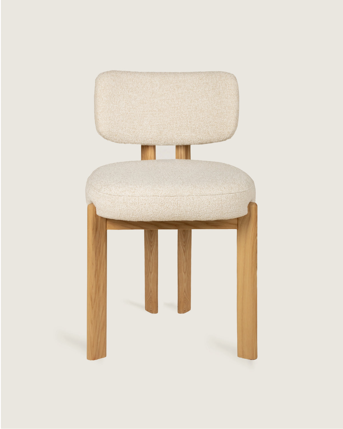 Silla cómoda comedor nórdica tapizada madera fresno maciza patas de madera Jade