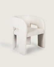 Chaise de salle à manger scandinave confortable, tapissée Dolmen crème Vera