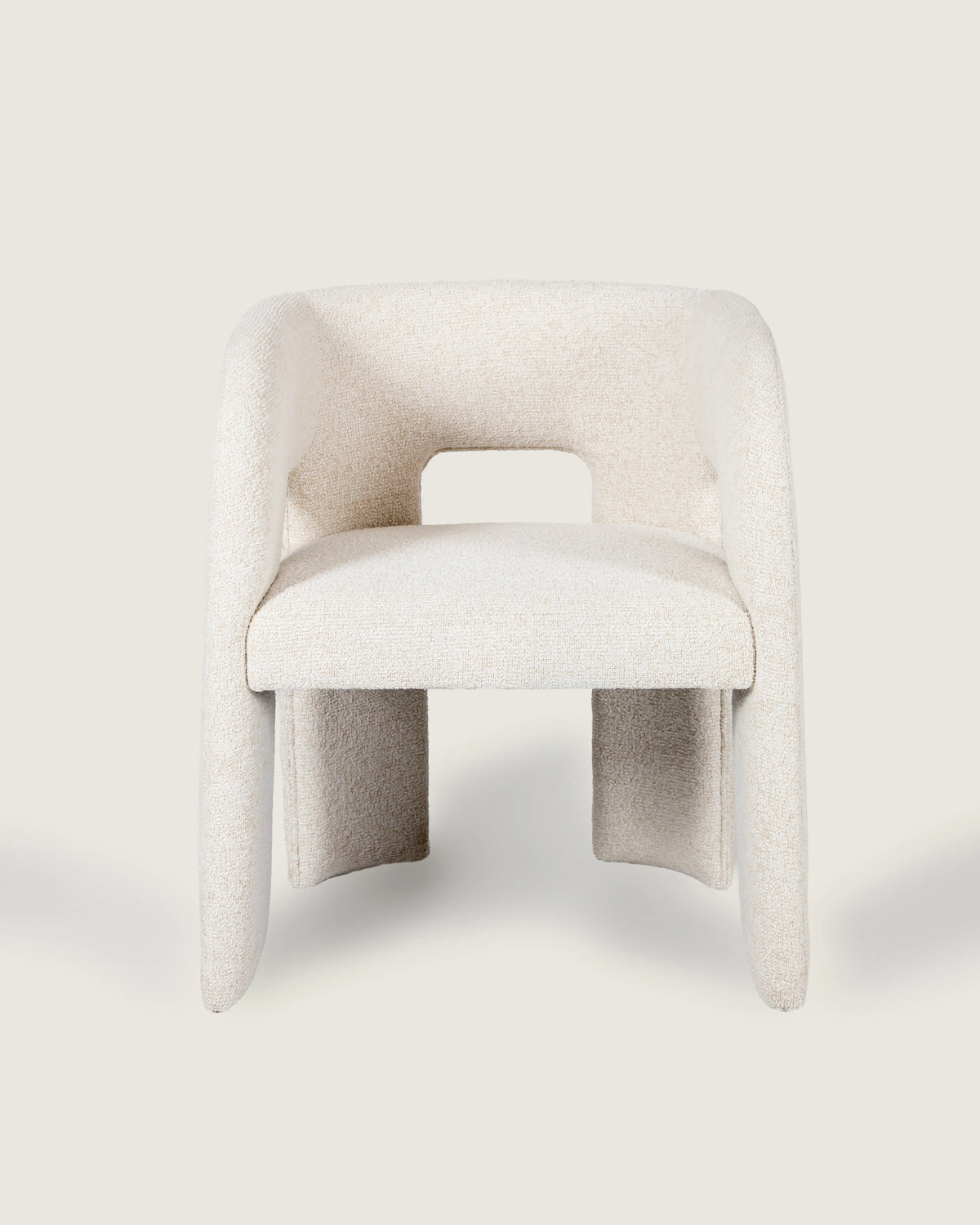 Silla cómoda comedor nórdica, tapizada Dolmen crem Vera