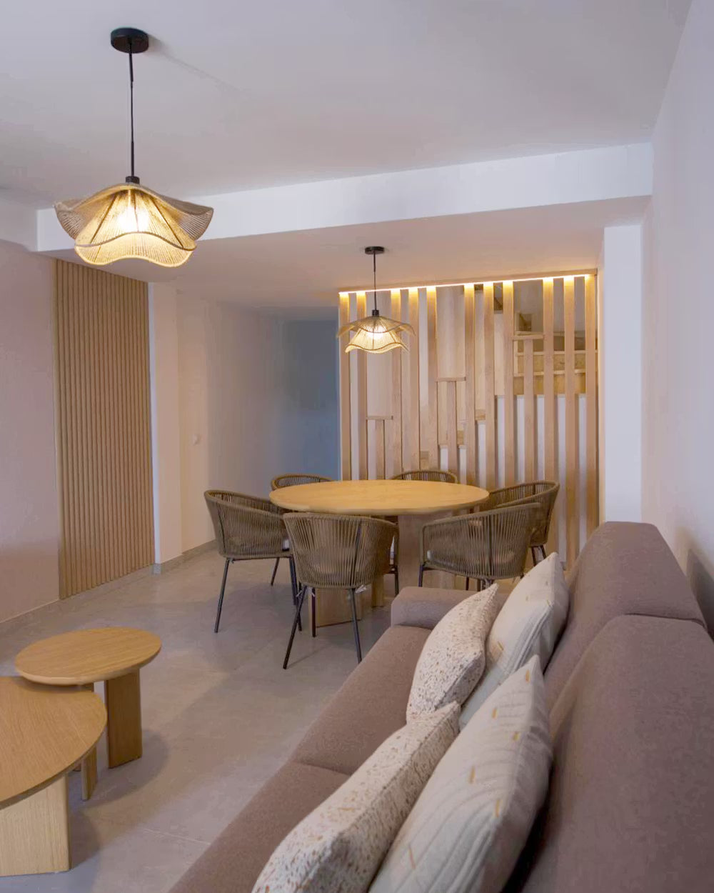 Mesa salón comedor redonda madera calidad premium grande roble Zen