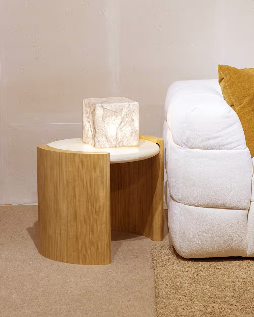Mesa auxiliar salón comedor redonda madera roble y mármol calidad premium pequeña travertino blanco Volga