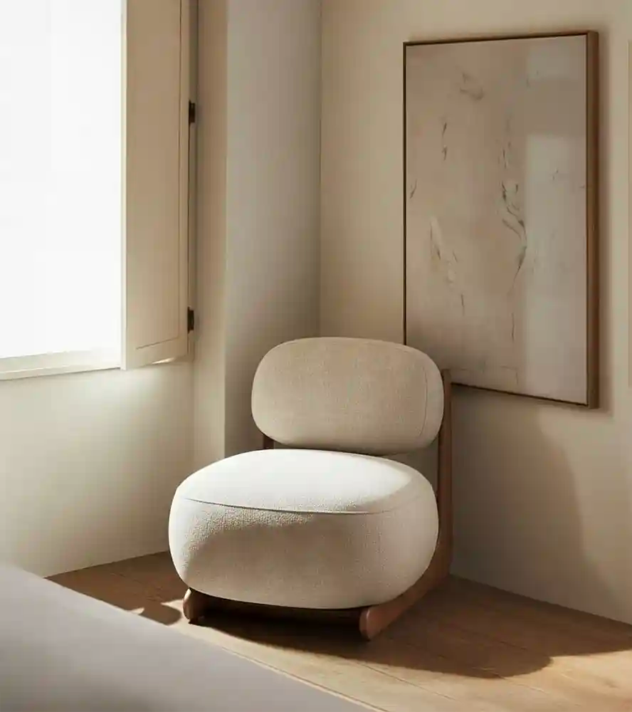 Butaca Mare Nogal en tapicería dolmen creme