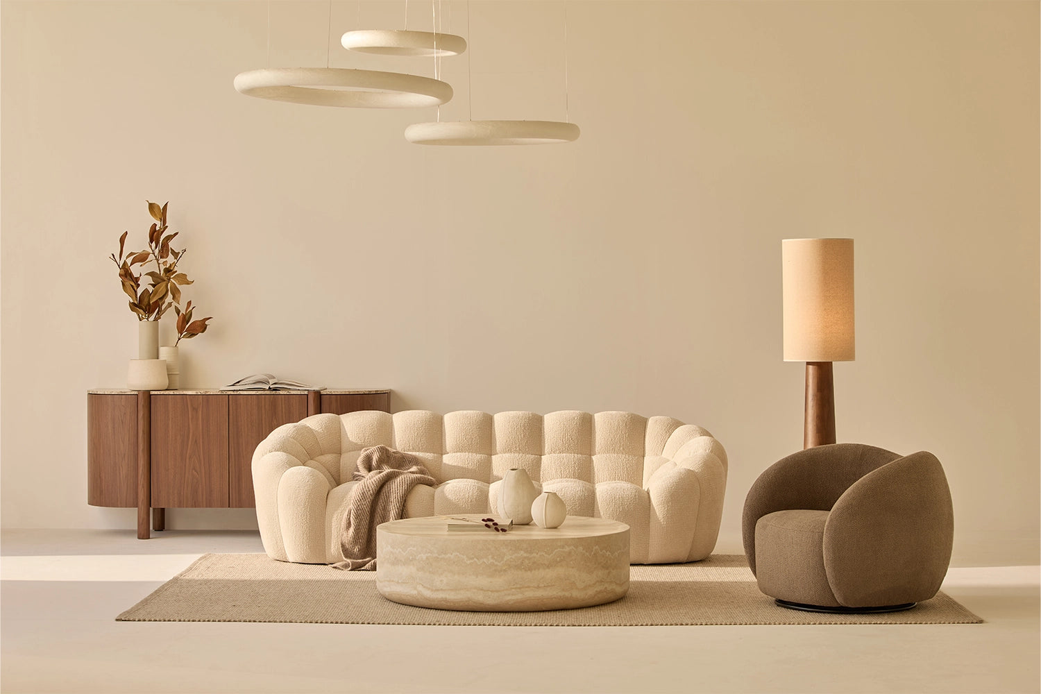 Sofá Miami 3 plazas tapizado en Marea Creme 239 cm