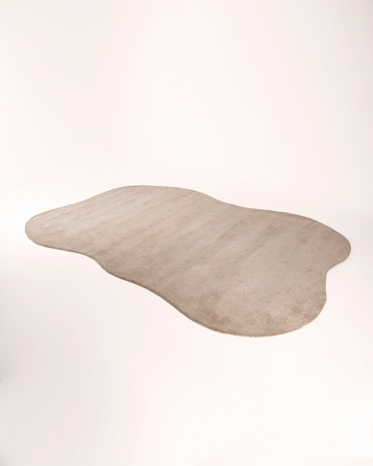 Alfombra de lana en color taupe de 240 x 340 cm Ondula