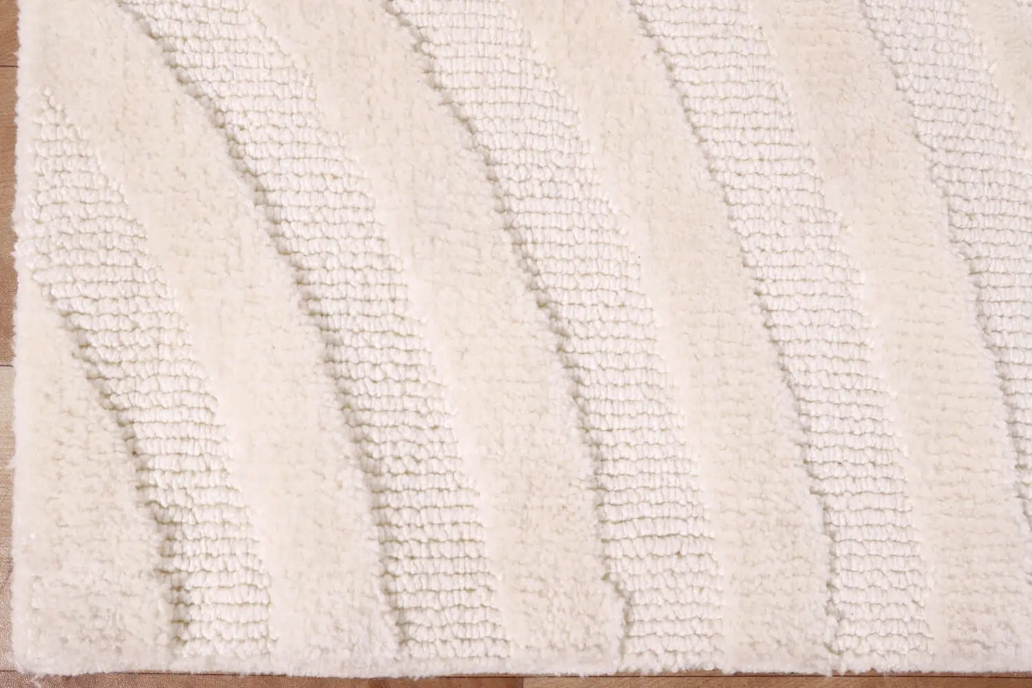 Isola polyester carpet