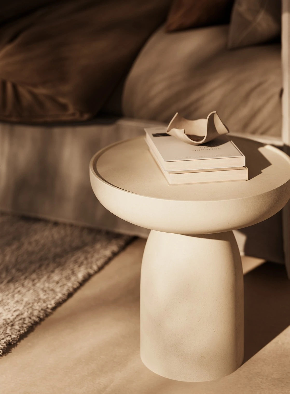 Mesa Rin auxiliar redonda de microcemento