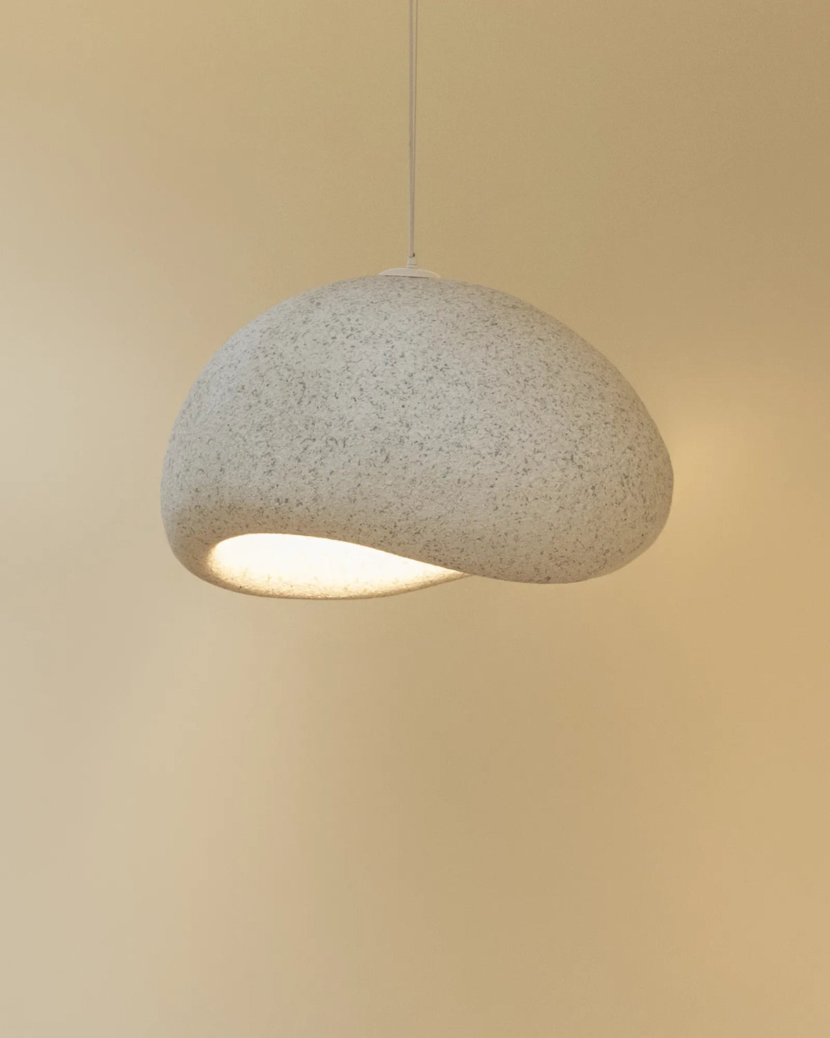 Lámpara techo colgante salón comedor resina multiformato artesanal orgánica Rock