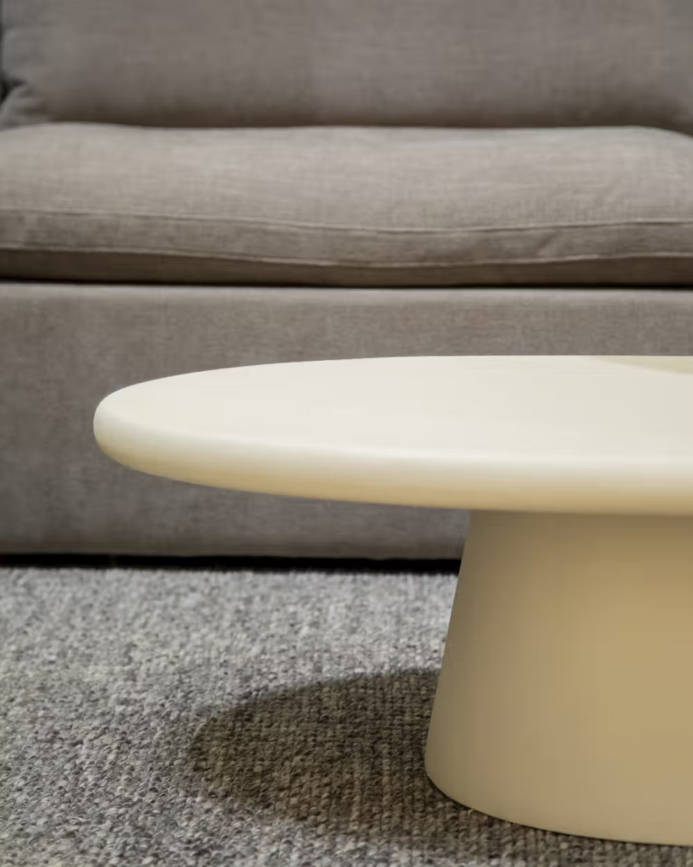 Mesa centro salón comedor ovalada microcemento calidad premium grande gris Ganges