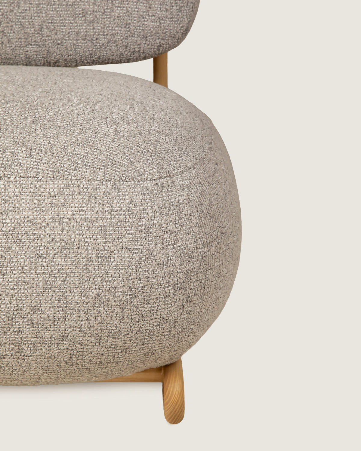 Mare armchair in ash with dolmen creme and dolmen ceniza upholstery