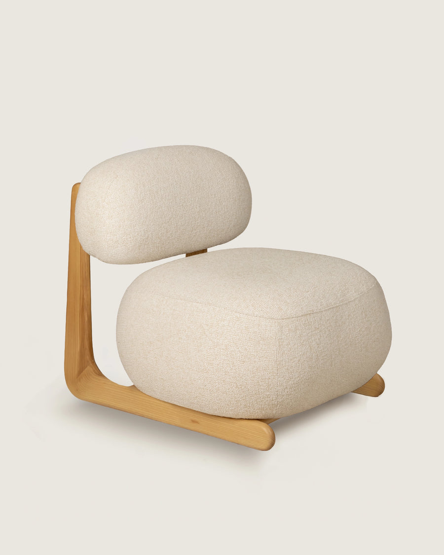 Mare armchair in ash with dolmen creme and dolmen ceniza upholstery