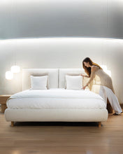 Lit Delos avec revêtement personnalisé pour matelas 160 × 200 cm