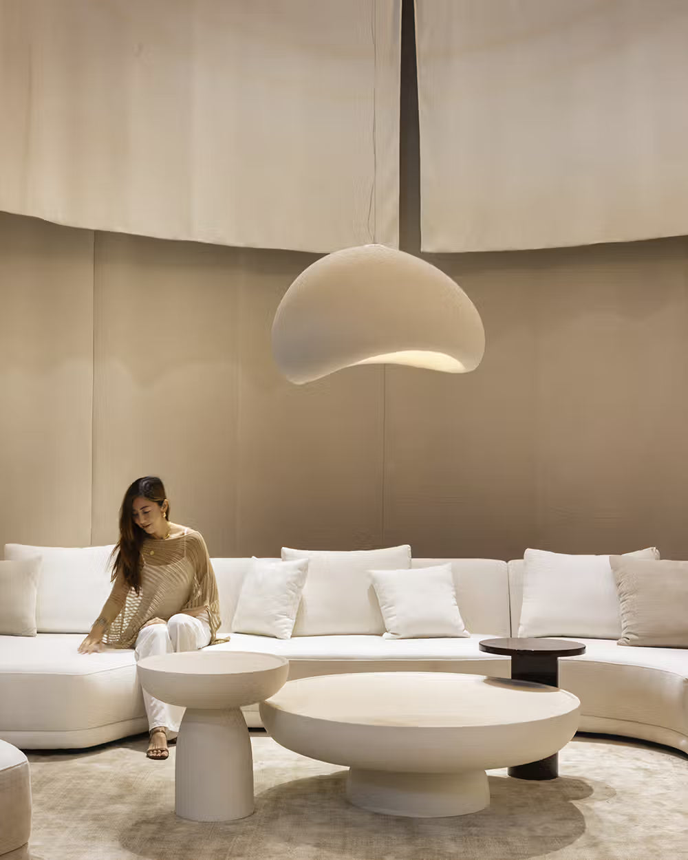 Mesa centro salón comedor redonda microcemento calidad premium grande natural Rin