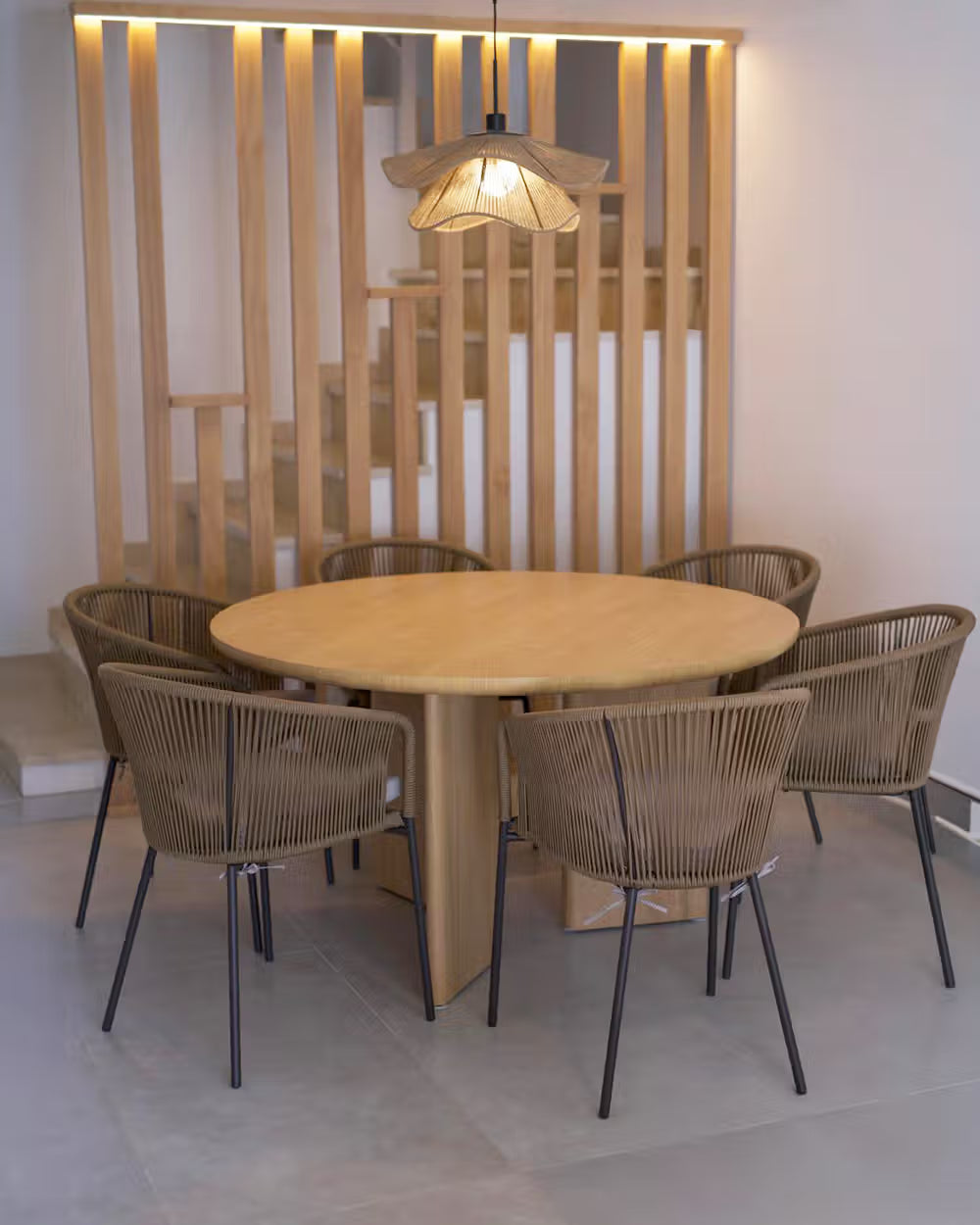 Mesa salón comedor redonda madera calidad premium grande roble Zen