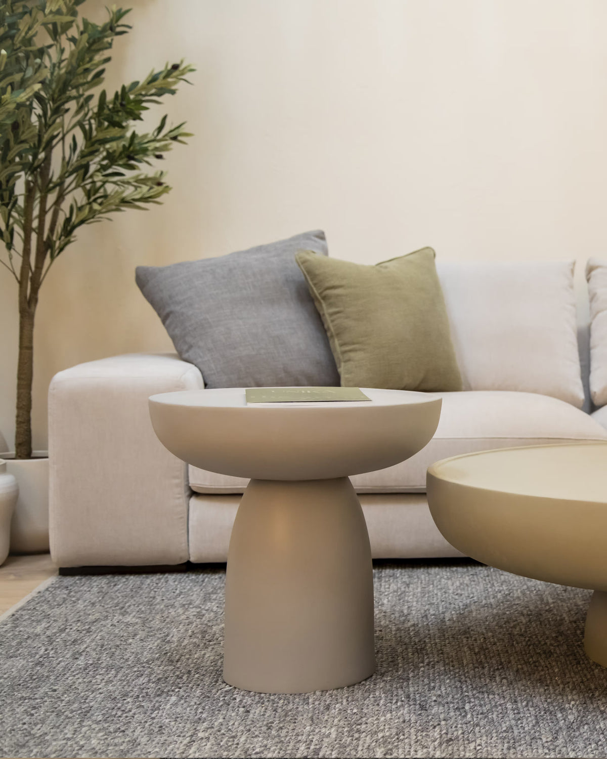Table d'appoint ronde en microciment Rin