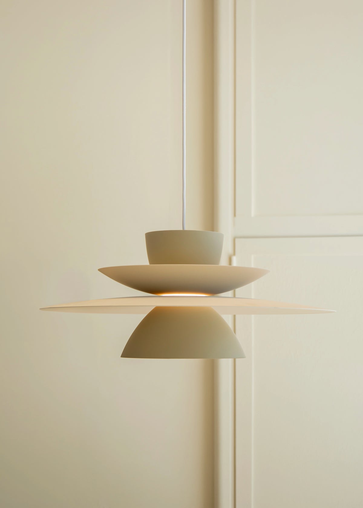 Suspension Nexo kaki et beige
