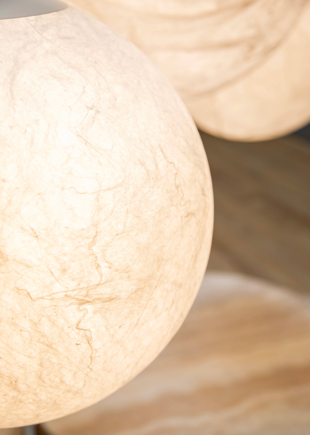 Lámpara techo colgante salón comedor seda natural multiformato artesanal redonda Orve