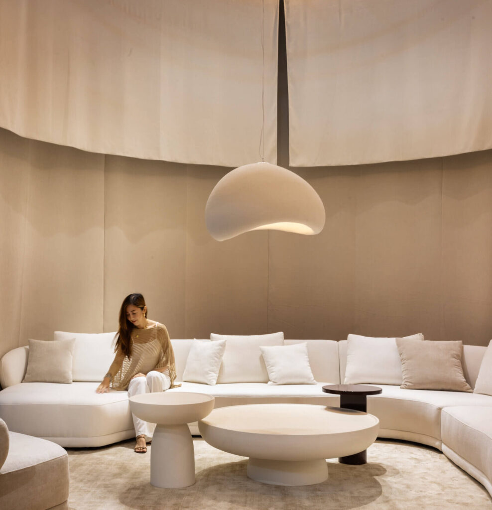 Ambiente-FHV25-Sofá Calma-Rin-Alia-Cloud